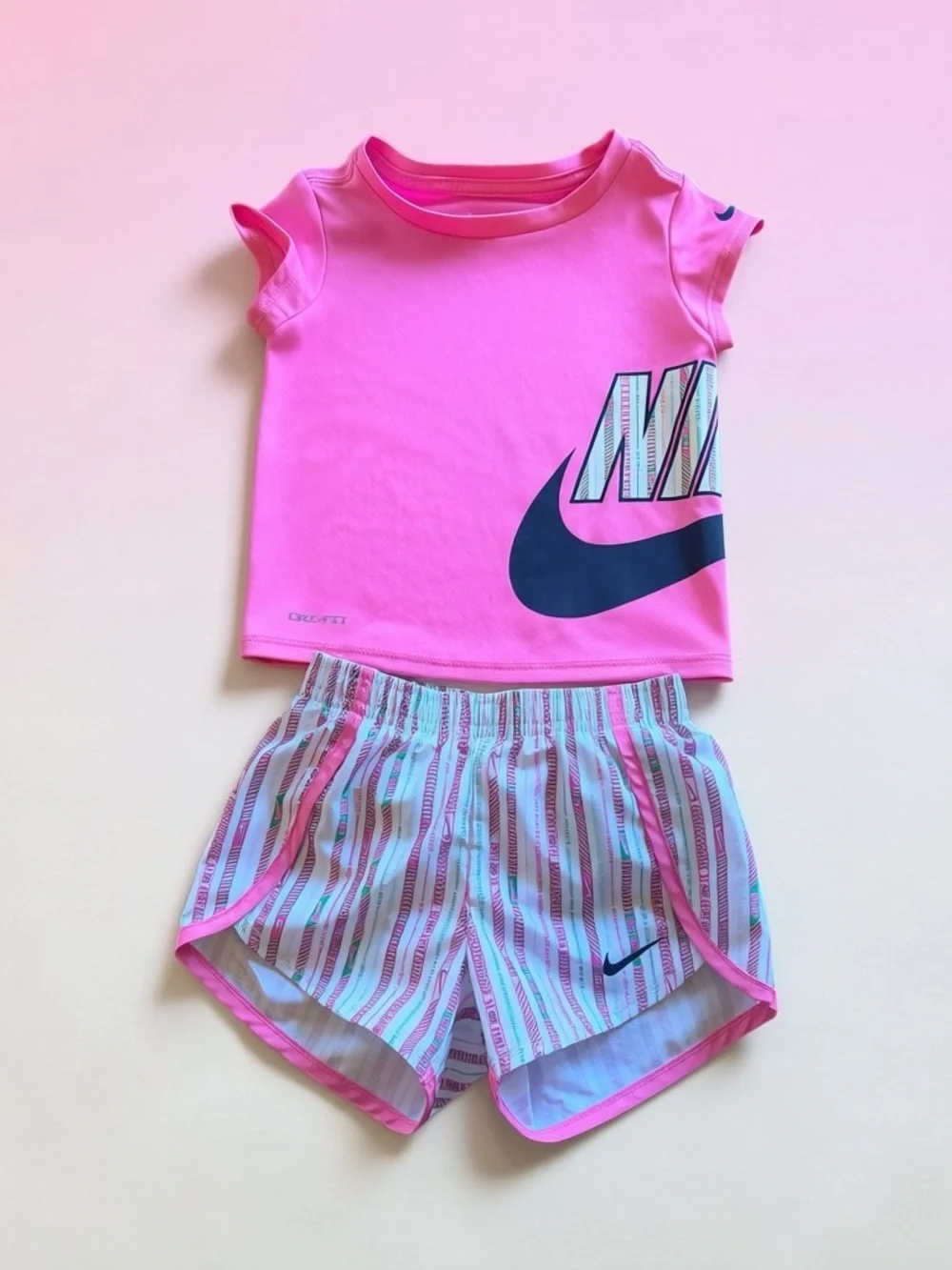 Nike Dri-FIT Toddler 2-Piece Set Pink Logo Tee & Shorts Size 2T - Picture 1 of 3
